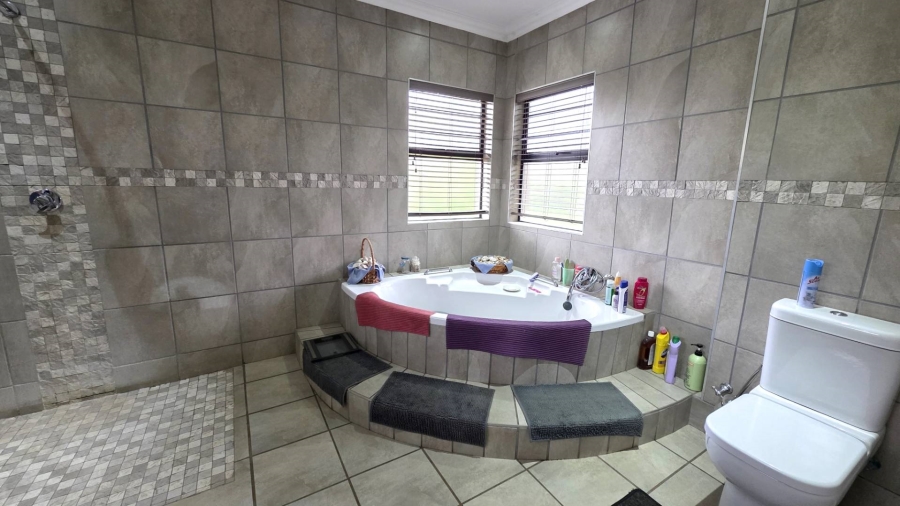 4 Bedroom Property for Sale in Seasons Lifestyle Estate North West